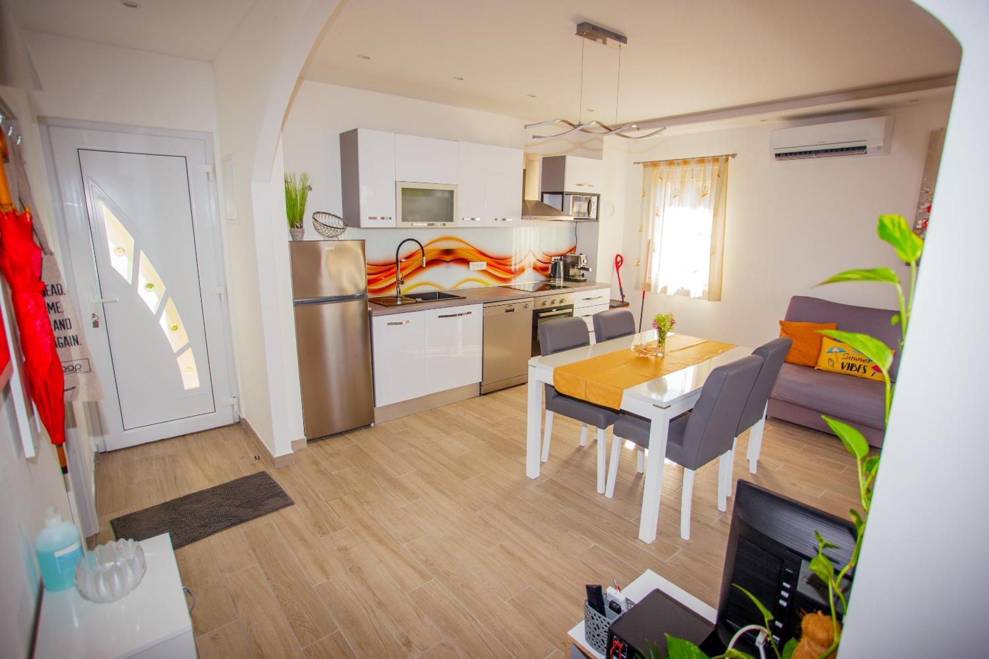 Holiday Home Kate Vis Exterior photo